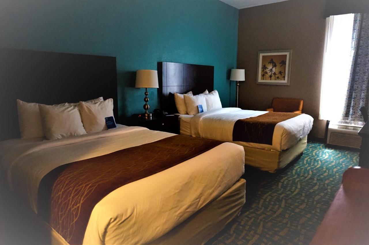 Comfort Inn & Suites Fort Lauderdale West Turnpike Lauderdale Lakes Екстериор снимка