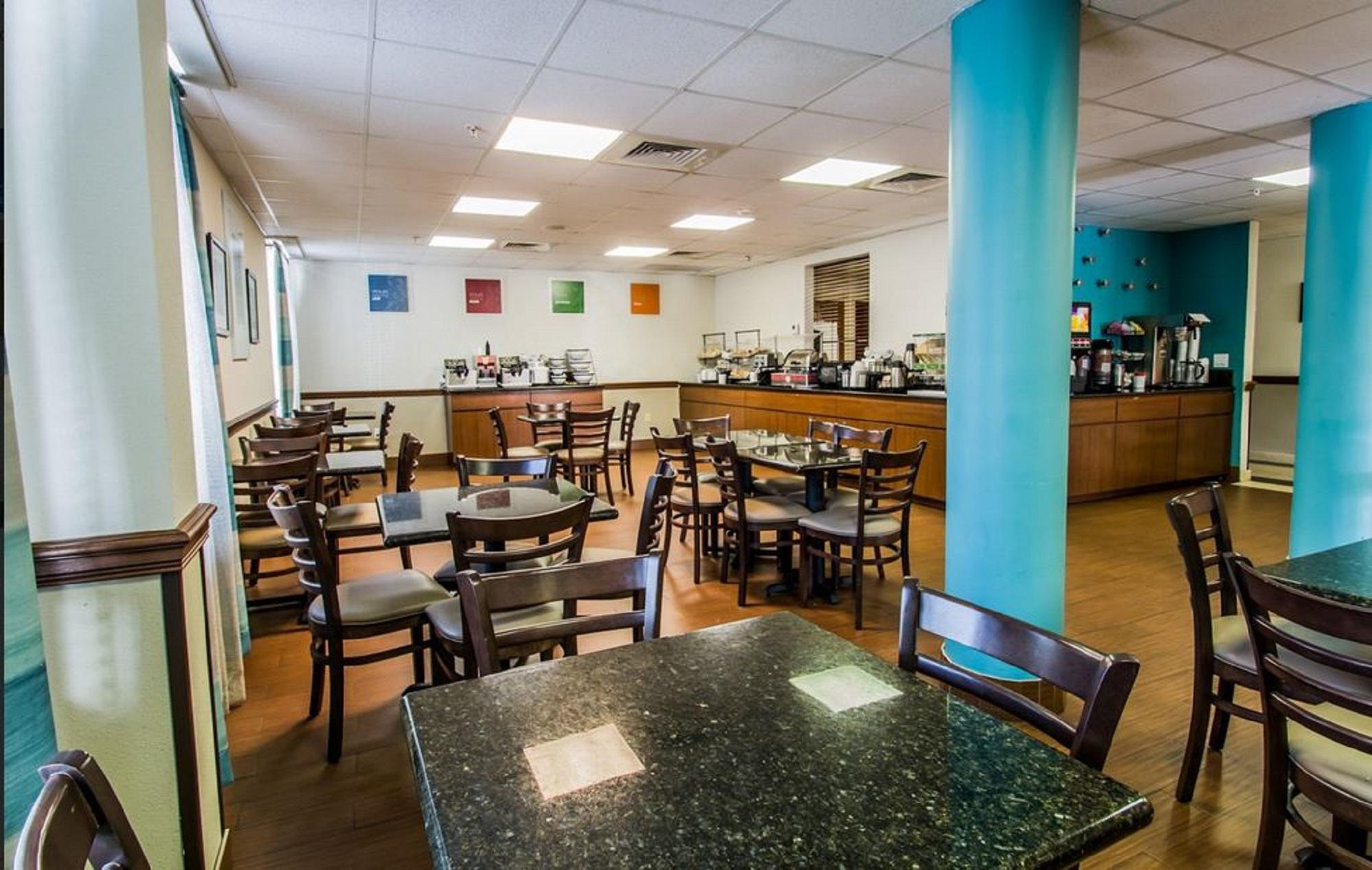 Comfort Inn & Suites Fort Lauderdale West Turnpike Lauderdale Lakes Екстериор снимка