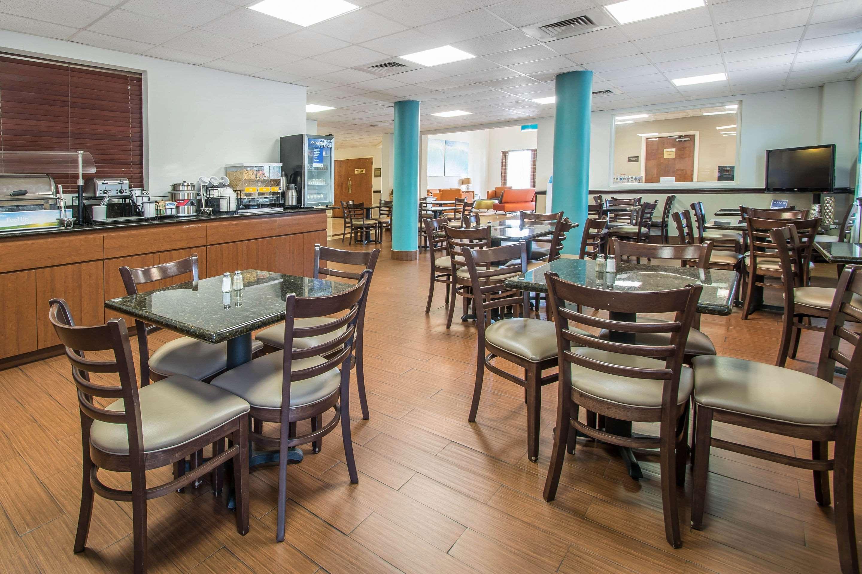 Comfort Inn & Suites Fort Lauderdale West Turnpike Lauderdale Lakes Екстериор снимка