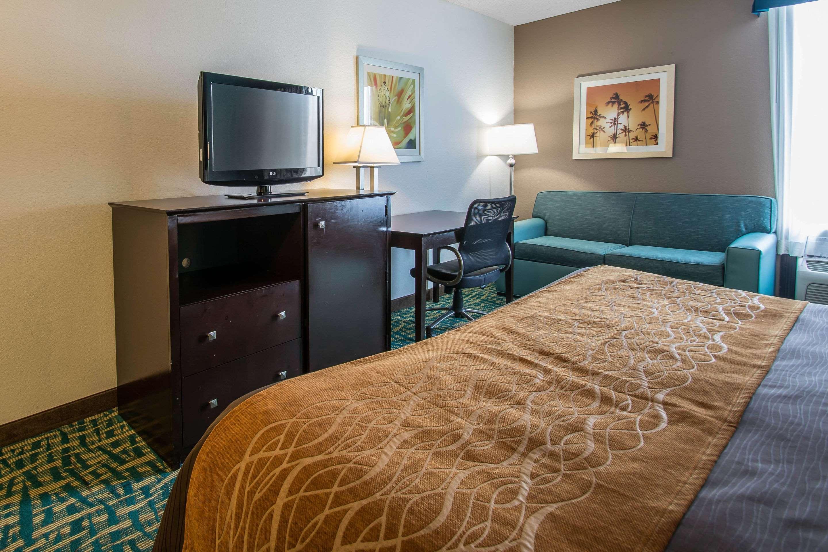 Comfort Inn & Suites Fort Lauderdale West Turnpike Lauderdale Lakes Екстериор снимка