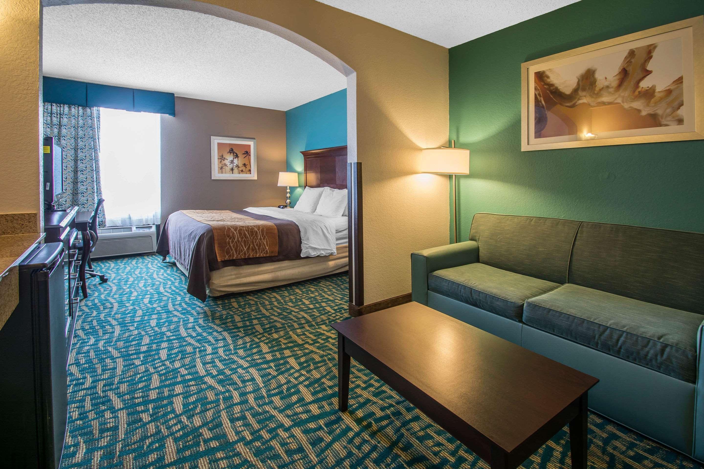 Comfort Inn & Suites Fort Lauderdale West Turnpike Lauderdale Lakes Екстериор снимка