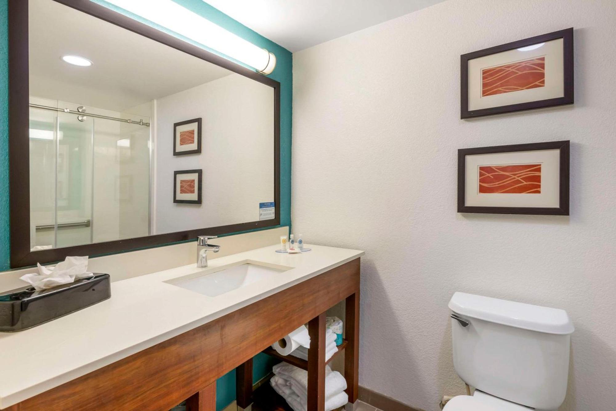 Comfort Inn & Suites Fort Lauderdale West Turnpike Lauderdale Lakes Екстериор снимка
