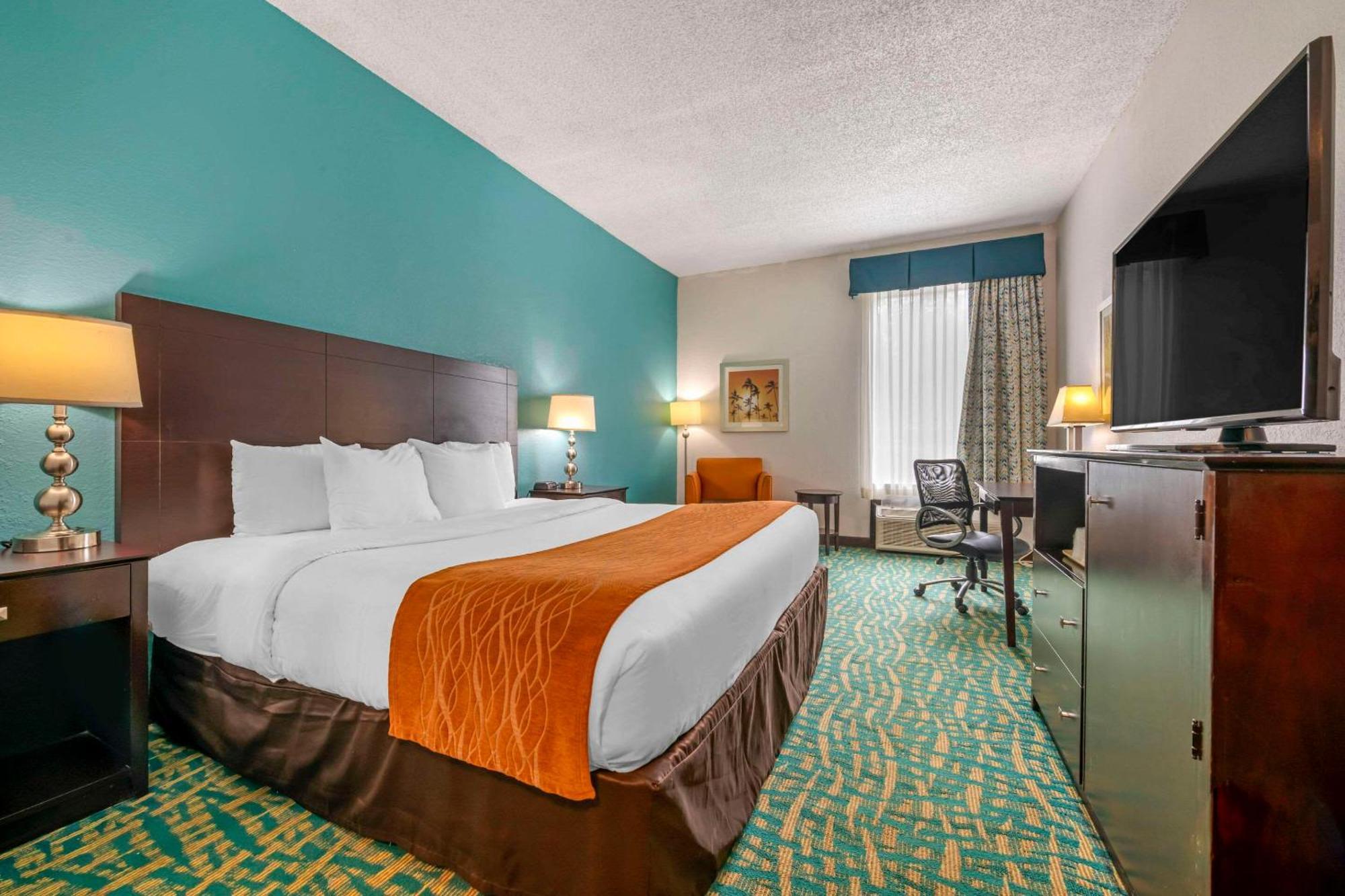 Comfort Inn & Suites Fort Lauderdale West Turnpike Lauderdale Lakes Екстериор снимка